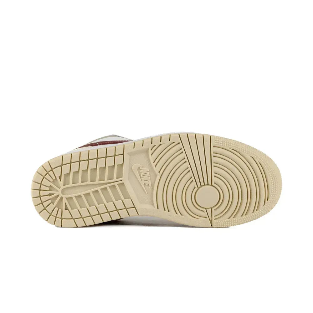 AJ 1 Low Team Gold Red