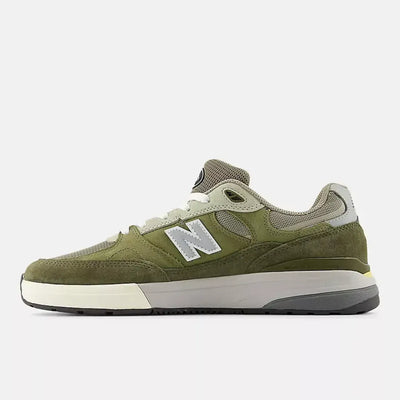 NB Numeric AR 933 – Olivine/Dark Olivine