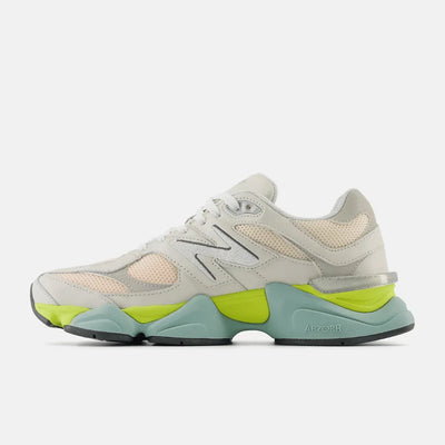 NB 9060 Moonbeam Vintage Rose Moonrock