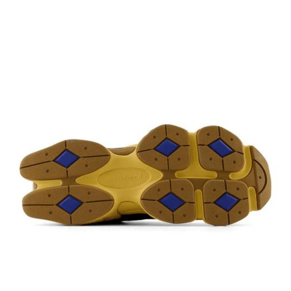 NB 9060 Black Royal Gum