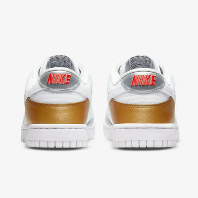 NK Dunk Low - Metallic