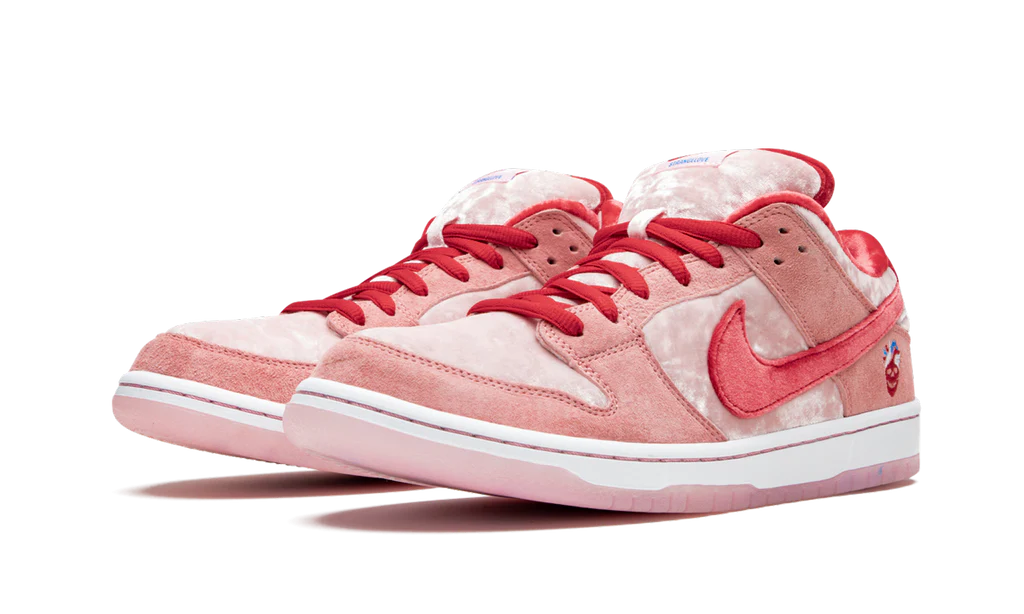 NK SB Dunk Low Strangelove