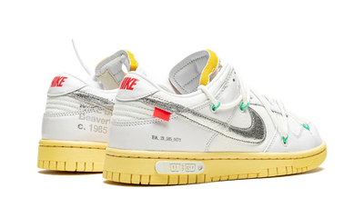 NK Dunk Low Off White Lot 01:50