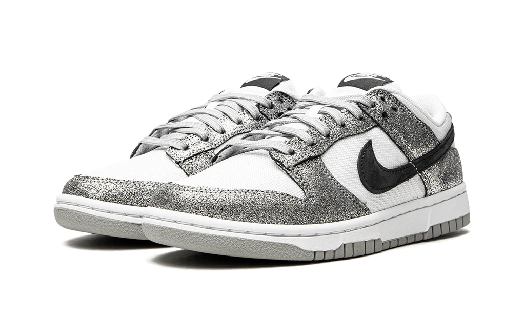 NK Dunk Low Golden Gals