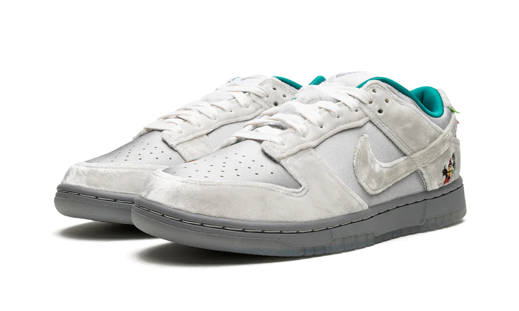 NK Dunk Low Ice