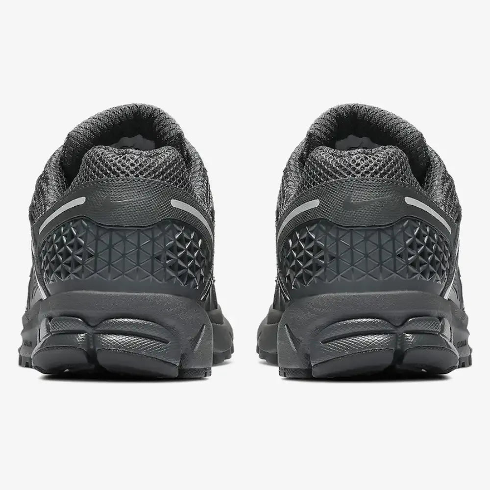 NK Zoom Vomero 5 Anthracite
