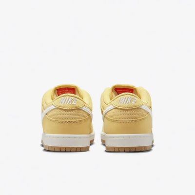 NK Dunk Low - Saturn Gold