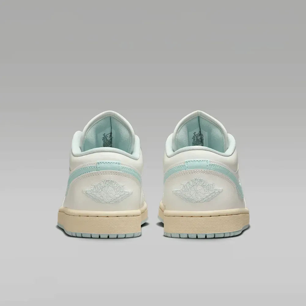 AJ 1 Low Sail Igloo