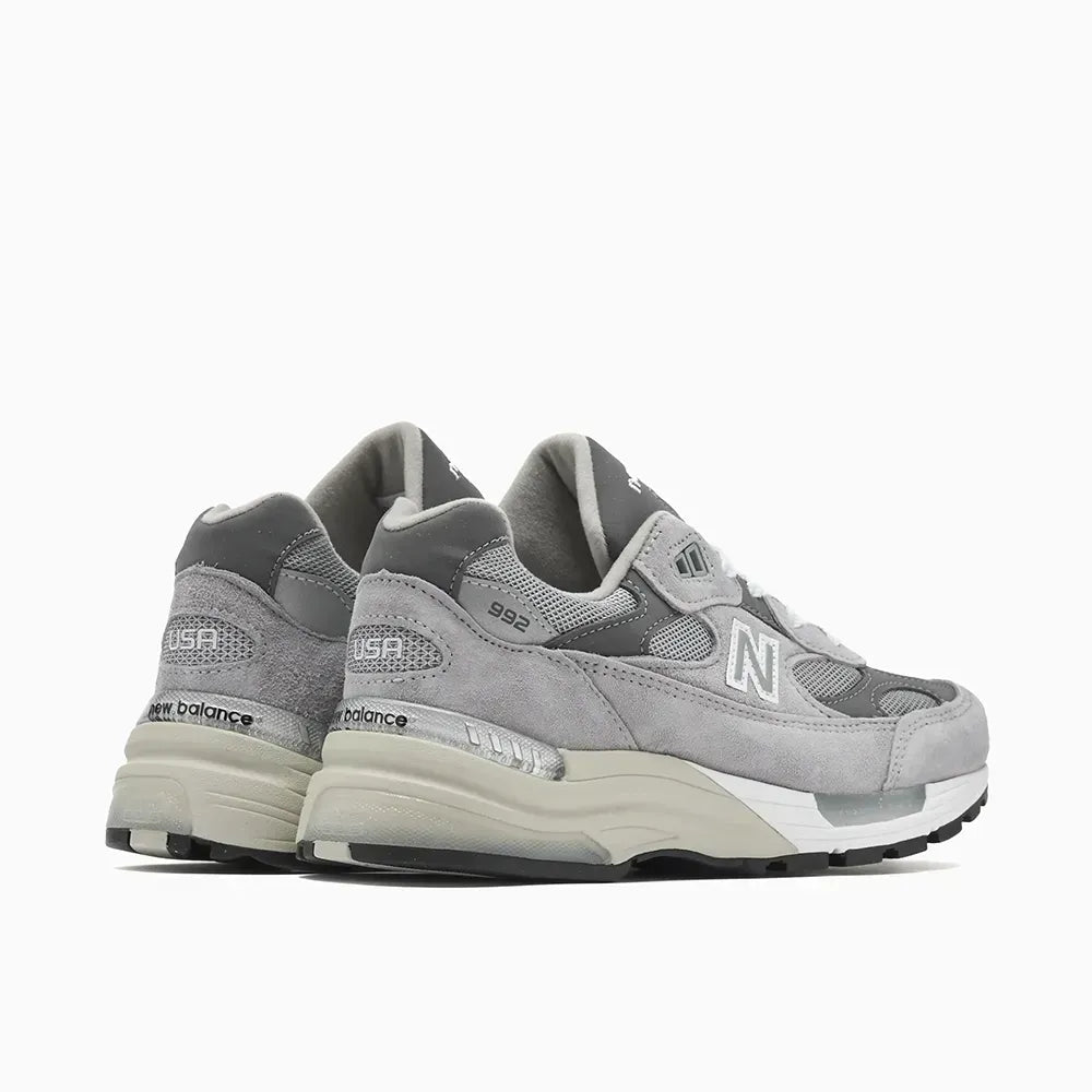NB 992 MiUSA – Grey/Silver Metallic