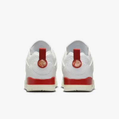 AJ Spizike Low El Vuelo