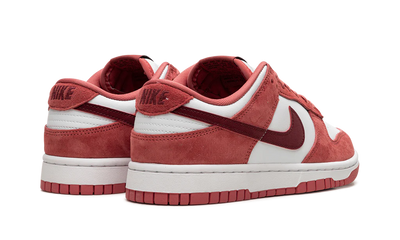 NK Dunk Low Valentine's Day
