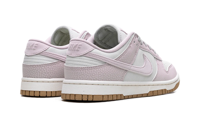 NK Dunk Low Light Violet