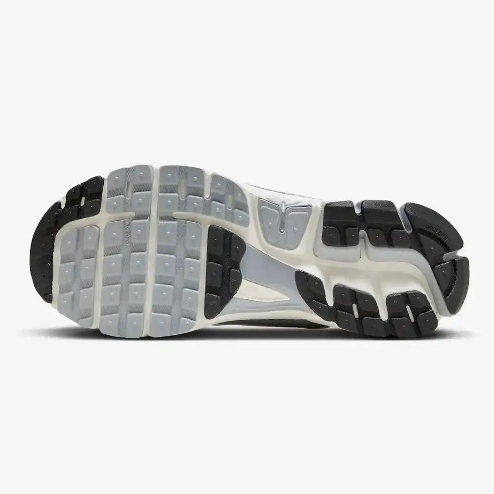 NK Zoom Vomero 5 Wolf Grey