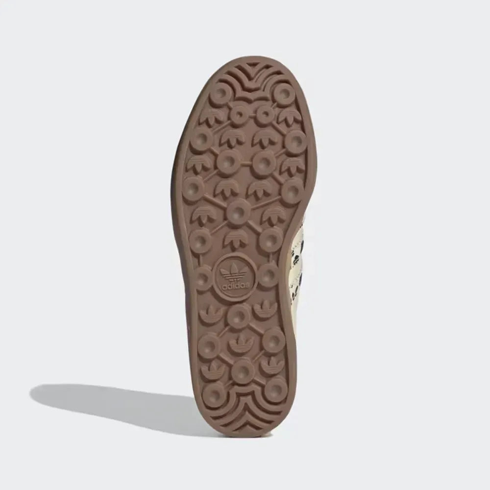 Ad Gazelle Bold - White Cream