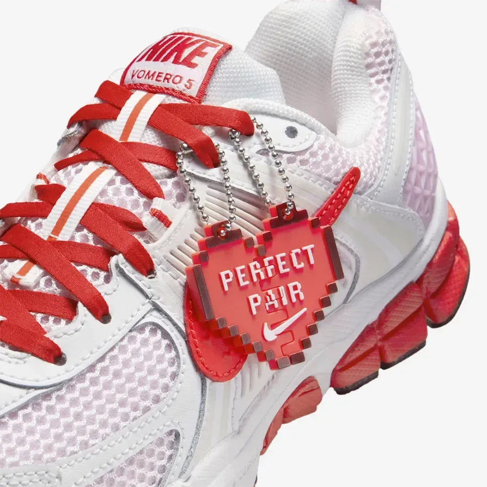 NK Zoom Vomero 5 Valentine's Day