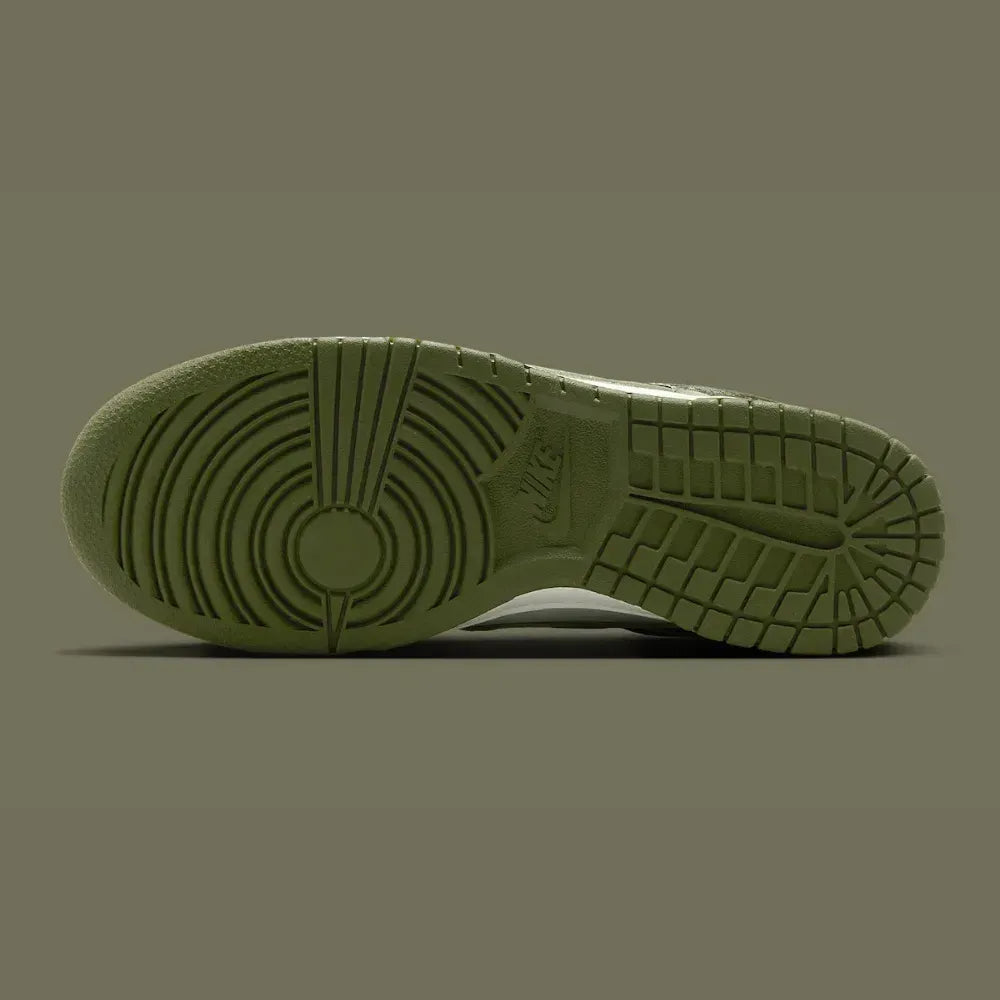 NK Dunk Low - Panda Olive