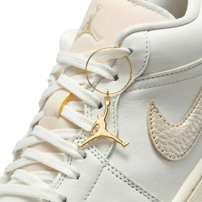 AJ 1 Low - Metallic Team Gold