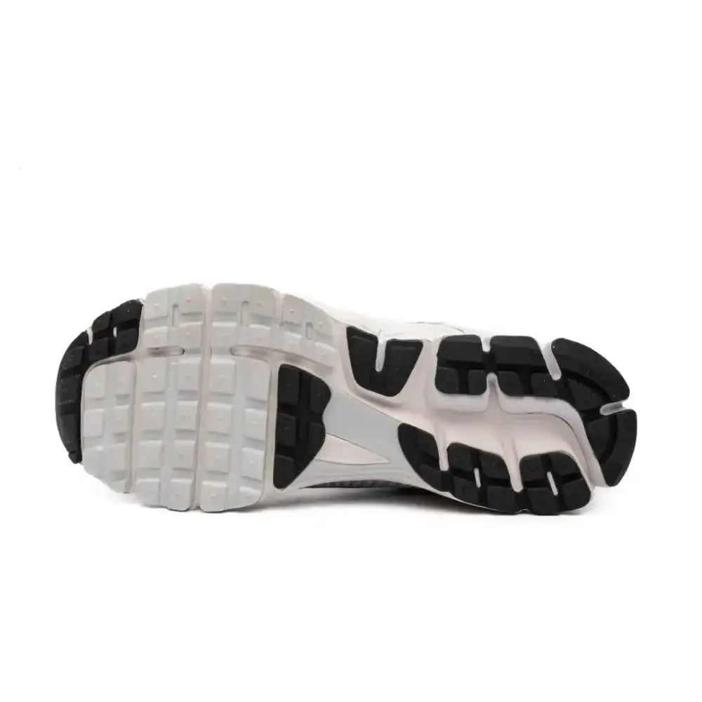 NK Zoom Vomero 5 Vast Grey